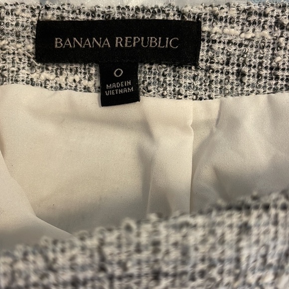 Banana Republic Boucle Fringe Skirt Color Gray Texture Size 0 - Picture 8 of 8